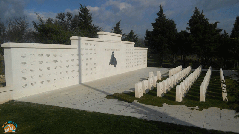 Çanakkale-Gezilecek-Yerler-Çanakkale-Turu-Çanakkale-Yahya-Çavuş-Şehitliği-Anıtı-gezibiletim Çanakkale Gezilecek Yerler | Çanakkale Turu