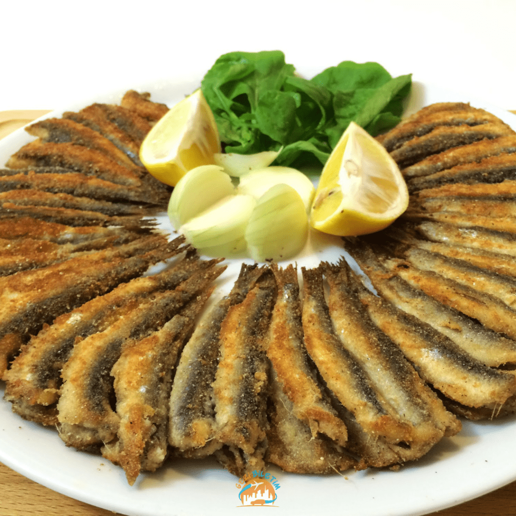 Aydinda-Ne-Yenir_-Aydinin-Yoresel-Yemekleri-Hamsi-Tava-1024x1024 Aydın'da Ne Yenir? Aydın'ın Yöresel Yemekleri!