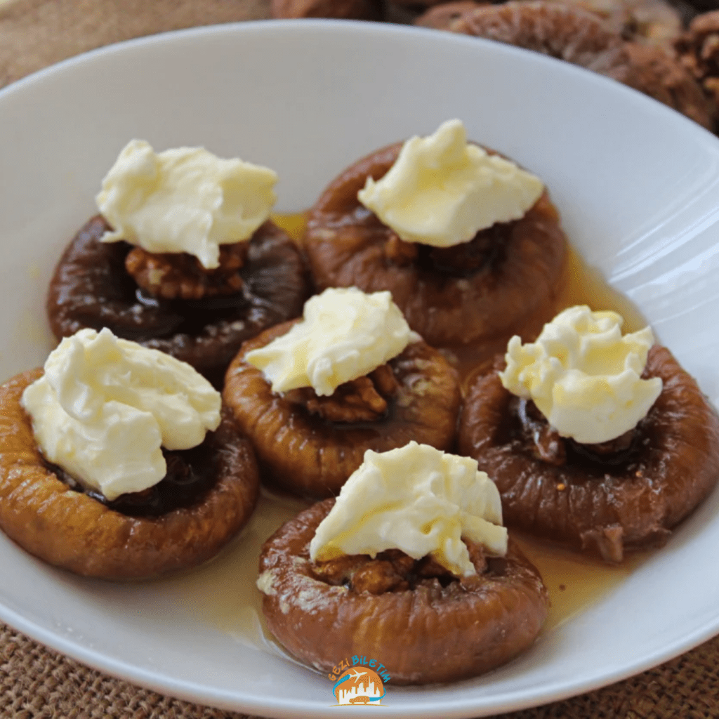 Aydinda-Ne-Yenir_-Aydinin-Yoresel-Yemekleri-Incir-Tatlilari-1024x1024 Aydın'da Ne Yenir? Aydın'ın Yöresel Yemekleri!