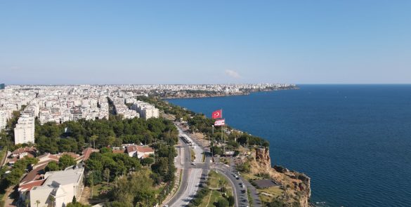 Antalya-Manavgatta-Sehir-Ici-Ulasim-Nasil-–-Otobus-Taksi-Minibus-Bilgileri-585x295 Gezi Biletim | Sınırsız Keşifler, Sınırsız Heyecan!